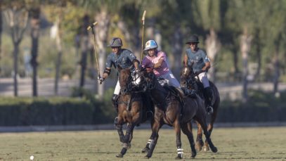 Santiago Laborde & Mía Cambiaso – LA DOLFINA DOS LUNAS vs. CALATAGAN – Photo Credit MATIAS CALLEJO