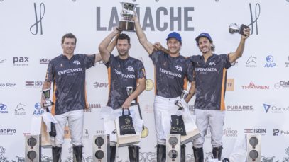 Ganador Copa La Hache La Esperanza. Juan Zubiaurre, Kevin Korst, Santiago Laborde, Pablo Llorente (h)